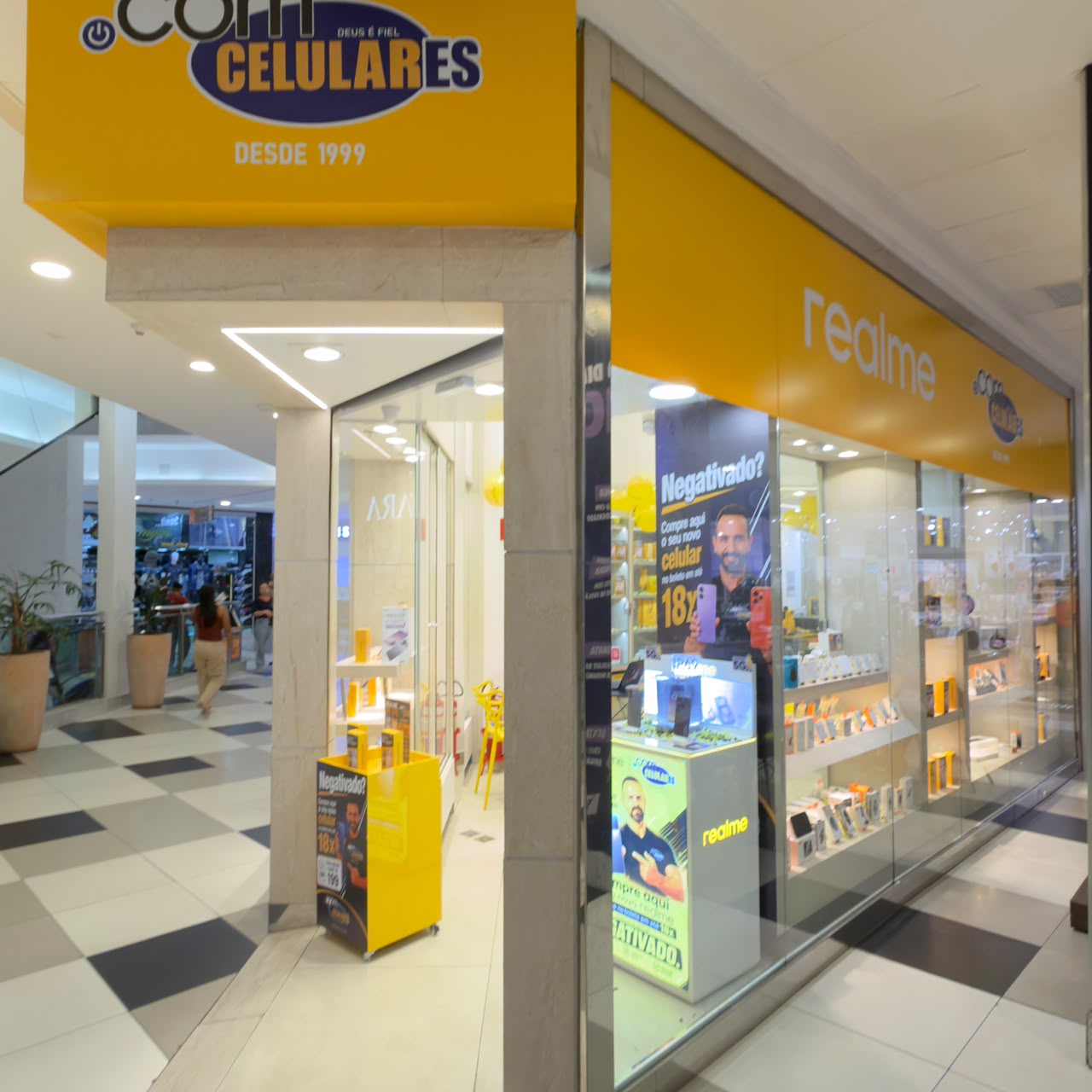 Interior da Loja Ponto Com Celulares 4
